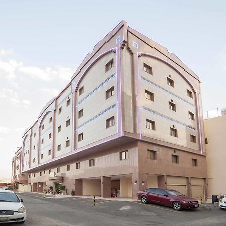 Al Ezzah Palace Hotel Suites Джеда Екстериор снимка