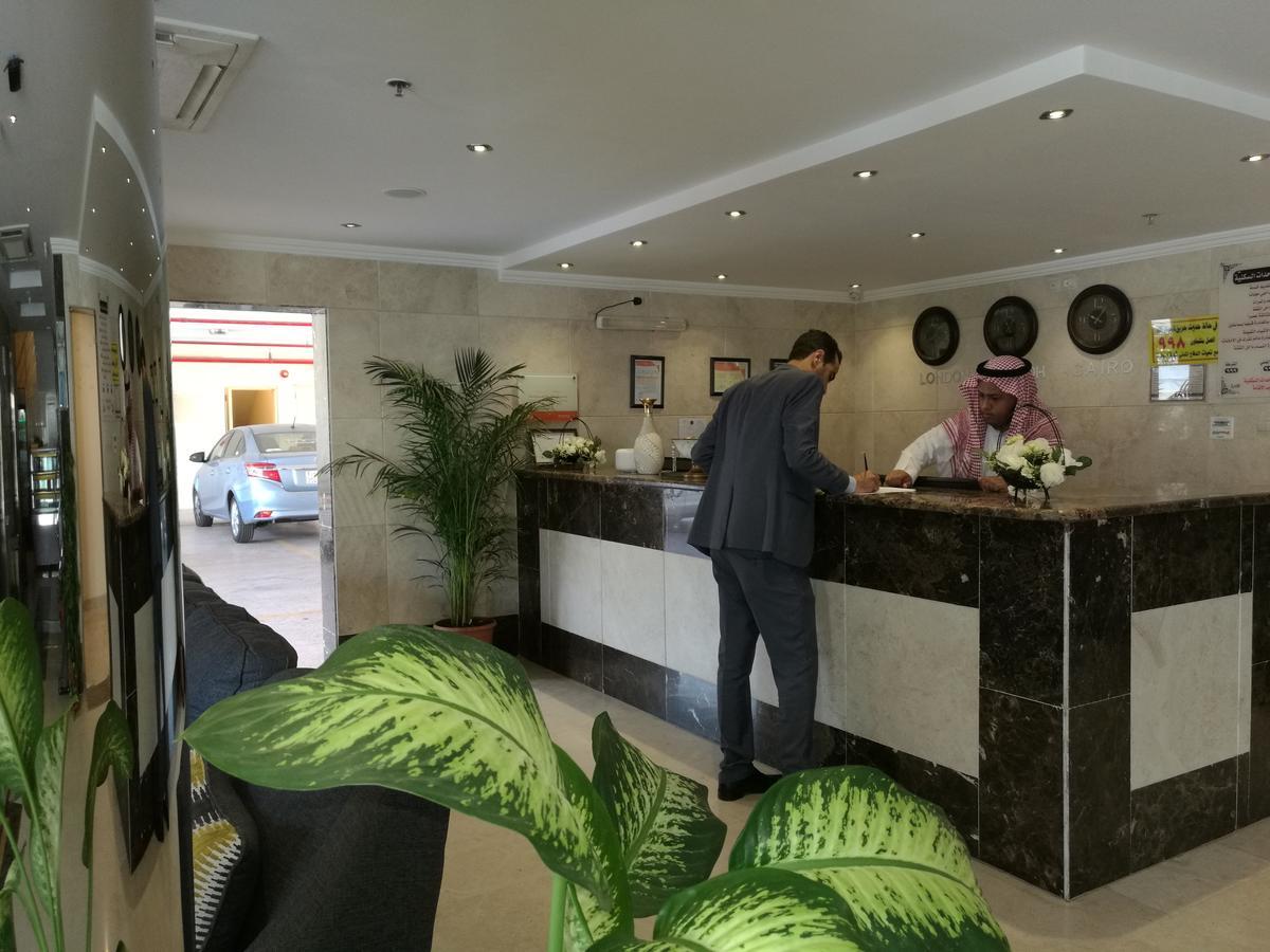 Al Ezzah Palace Hotel Suites Джеда Екстериор снимка